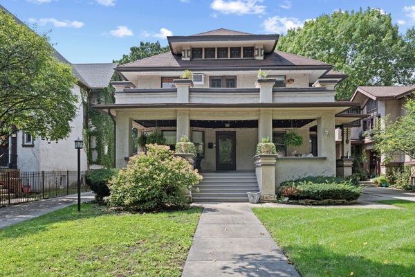 625 N OAK PARK AVE, OAK PARK, IL 60302 - Image 1944a20f5ed38601e24efdeebf1b6f7d/3308956944