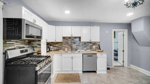 Tiny photo for 10857 S Hermosa Avenue, Chicago, IL 60643 (MLS # 12589929)