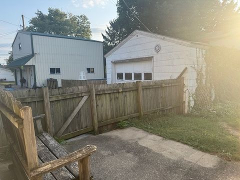Tiny photo for 723 N Madison Street, Clinton, IL 61727 (MLS # 12465728)