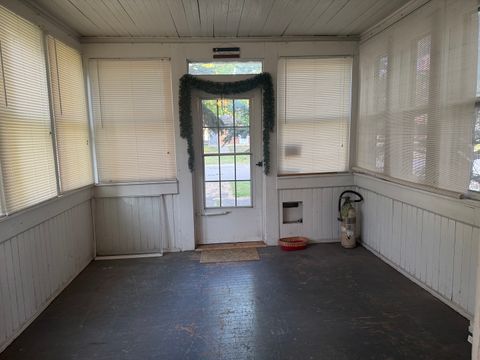 Tiny photo for 723 N Madison Street, Clinton, IL 61727 (MLS # 12465728)