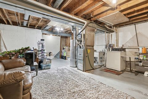 Tiny photo for 554 Alton Court, Carol Stream, IL 60188 (MLS # 12602409)