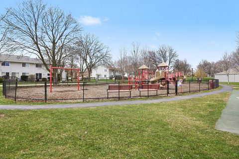 Tiny photo for 554 Alton Court, Carol Stream, IL 60188 (MLS # 12602409)