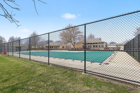 Tiny photo for 554 Alton Court, Carol Stream, IL 60188 (MLS # 12602409)