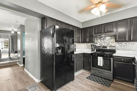 Tiny photo for 554 Alton Court, Carol Stream, IL 60188 (MLS # 12602409)