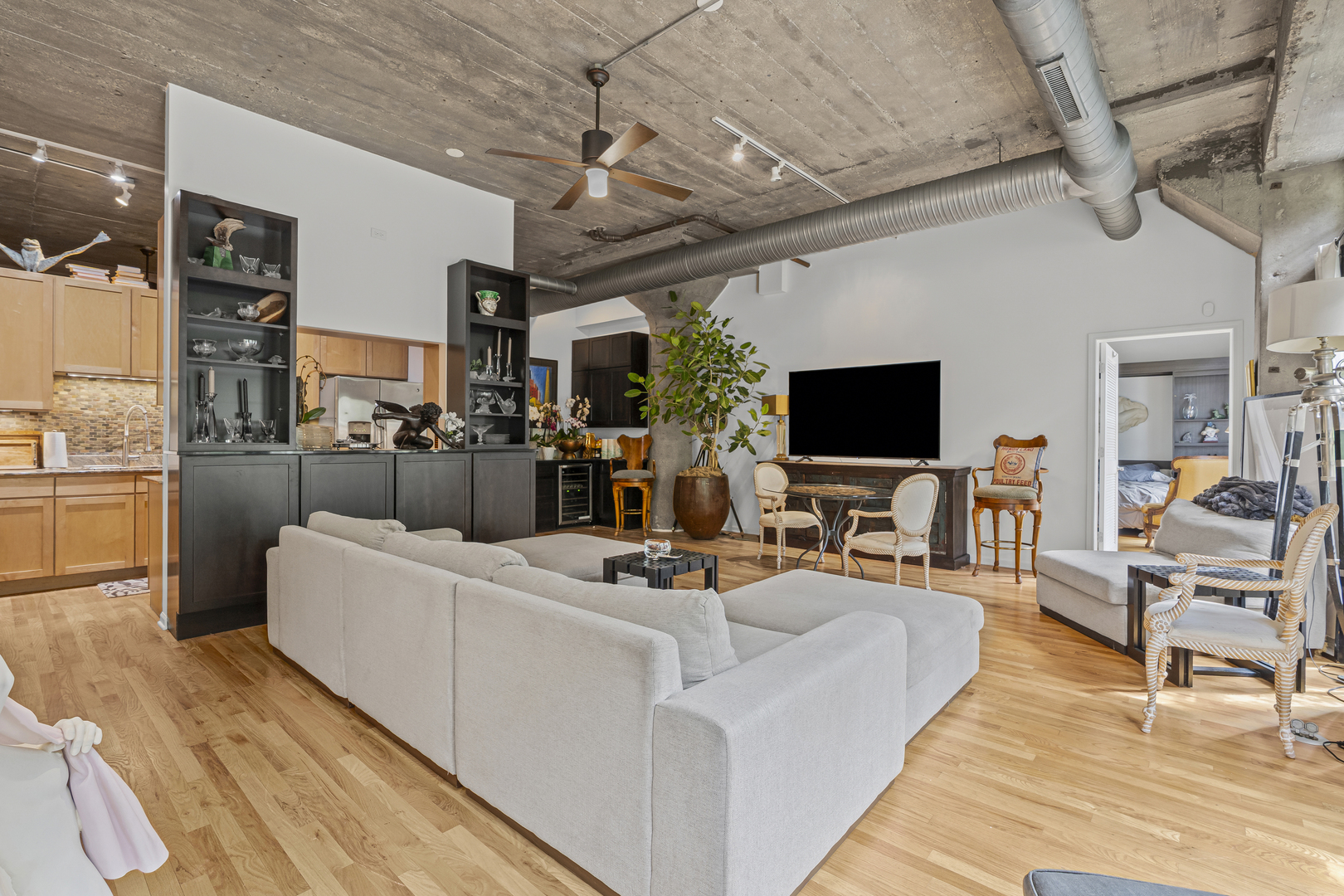 1070 W 15th Street 147
