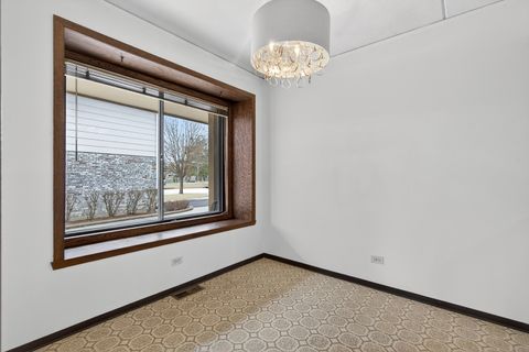 Tiny photo for 755 Whalom Lane #2c2, Schaumburg, IL 60173 (MLS # 12631316)