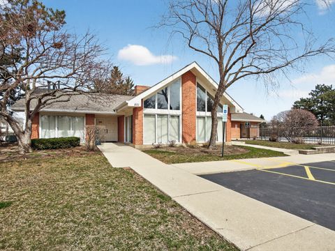 Tiny photo for 755 Whalom Lane #2c2, Schaumburg, IL 60173 (MLS # 12631316)
