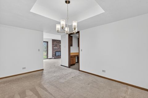 Tiny photo for 755 Whalom Lane #2c2, Schaumburg, IL 60173 (MLS # 12631316)