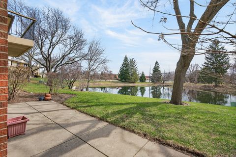 Tiny photo for 755 Whalom Lane #2c2, Schaumburg, IL 60173 (MLS # 12631316)