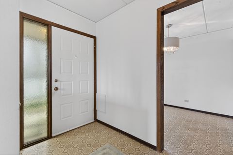 Tiny photo for 755 Whalom Lane #2c2, Schaumburg, IL 60173 (MLS # 12631316)