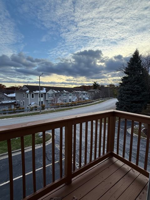 Tiny photo for 11S427 Rachael Court, Willowbrook, IL 60527 (MLS # 12515059)