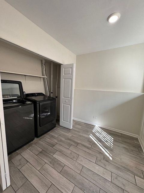 Tiny photo for 11S427 Rachael Court, Willowbrook, IL 60527 (MLS # 12515059)