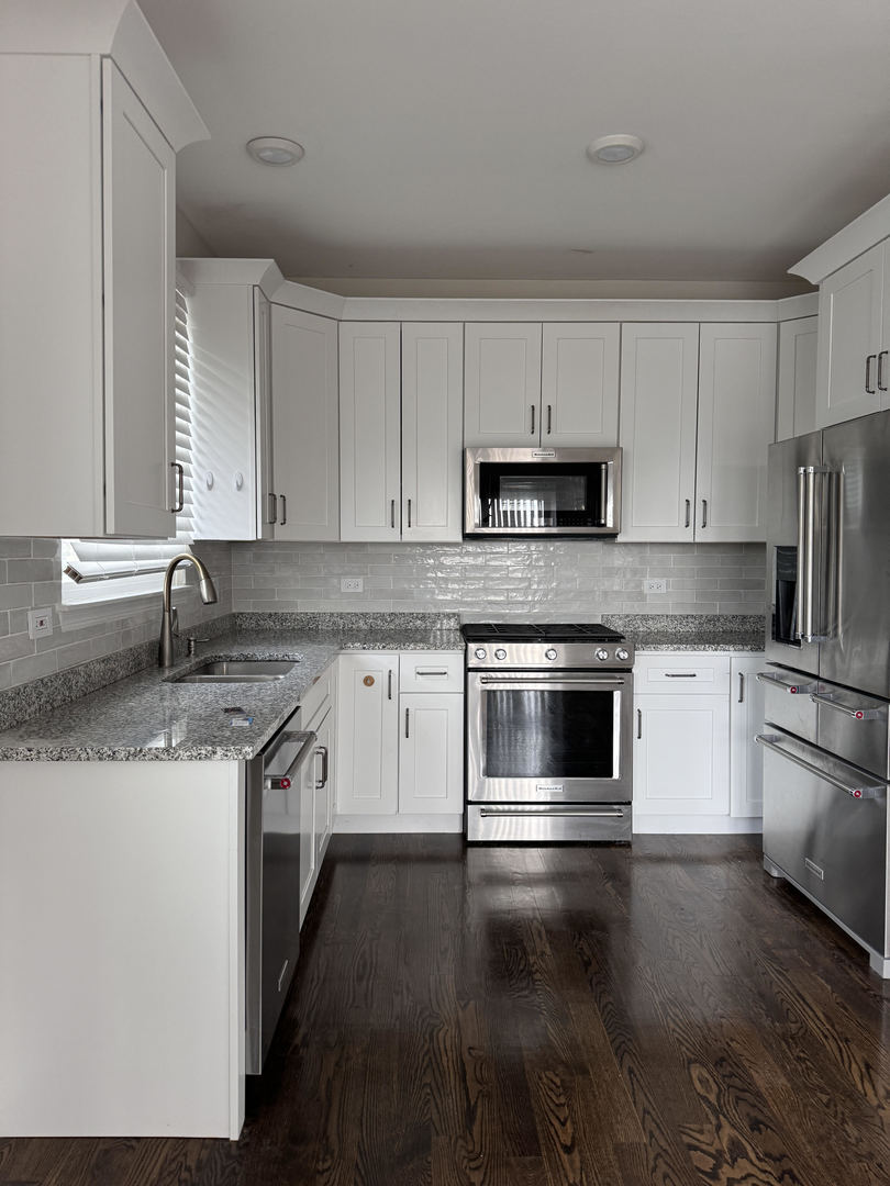 11S427 Rachael Court