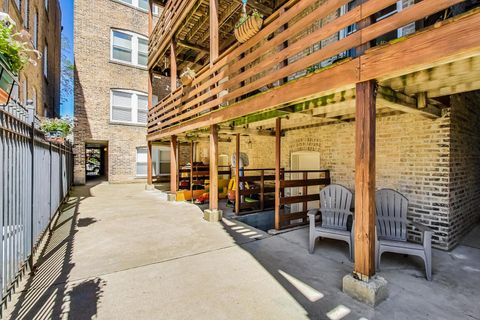 Tiny photo for 3055 W Sunnyside Avenue #1, Chicago, IL 60625 (MLS # 12462164)