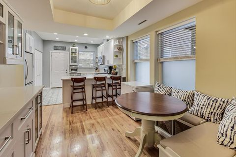 Tiny photo for 3055 W Sunnyside Avenue #1, Chicago, IL 60625 (MLS # 12462164)