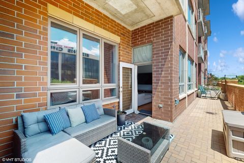 Tiny photo for 6000 N Cicero Avenue #217, Chicago, IL 60646 (MLS # 12398051)