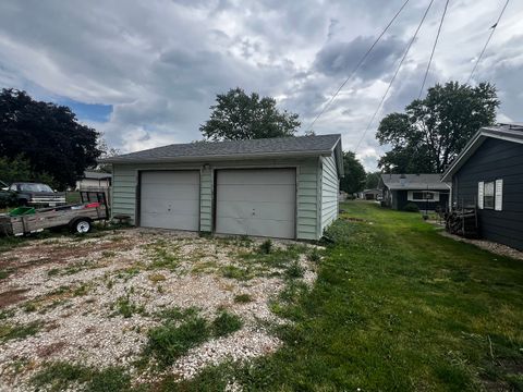 Tiny photo for 617 S Melvin Street, Gibson City, IL 60936 (MLS # 12671037)