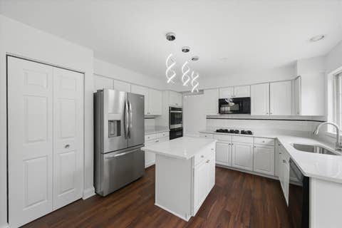 Tiny photo for 2210 Fieldcrest Drive, Mundelein, IL 60060 (MLS # 12739581)