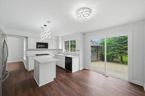 Tiny photo for 2210 Fieldcrest Drive, Mundelein, IL 60060 (MLS # 12739581)