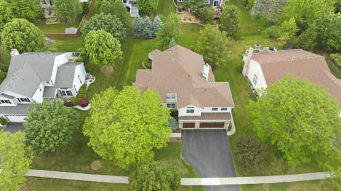 Tiny photo for 2210 Fieldcrest Drive, Mundelein, IL 60060 (MLS # 12739581)