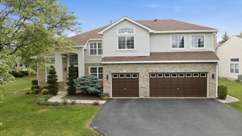 Tiny photo for 2210 Fieldcrest Drive, Mundelein, IL 60060 (MLS # 12739581)