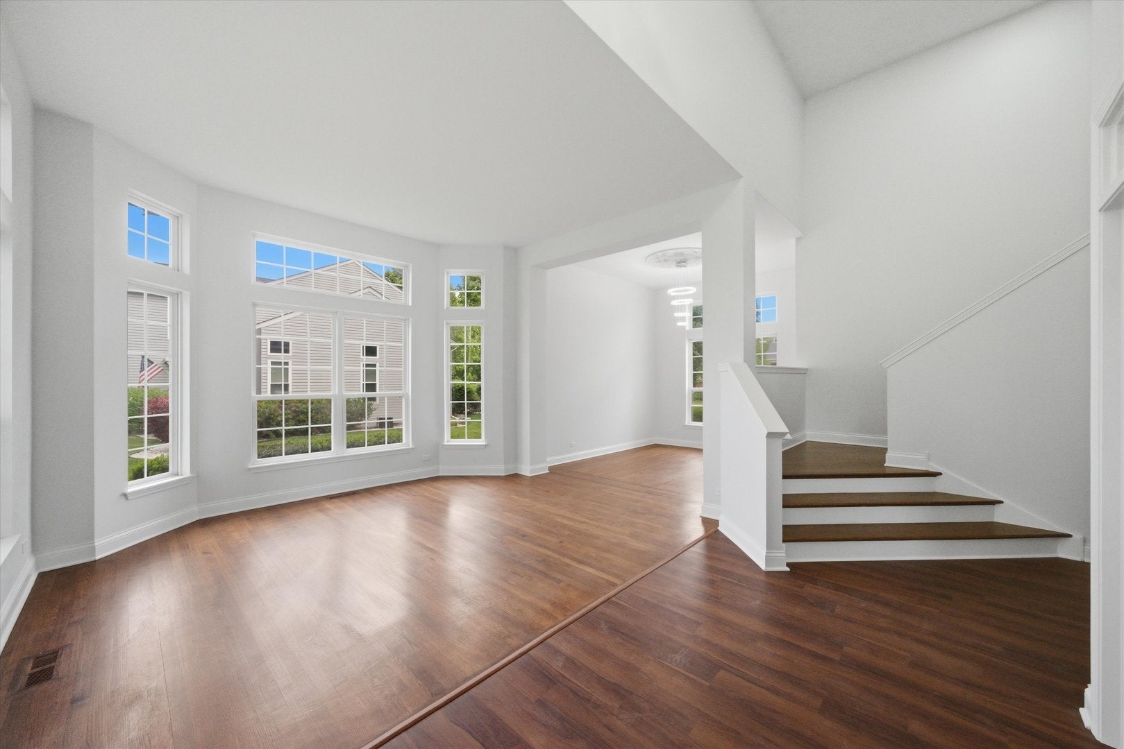 2210 Fieldcrest Drive