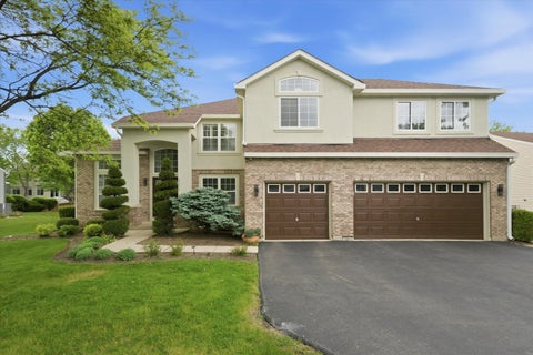 Photo of 2210 Fieldcrest Drive, Mundelein, IL 60060 (MLS # 12739581)