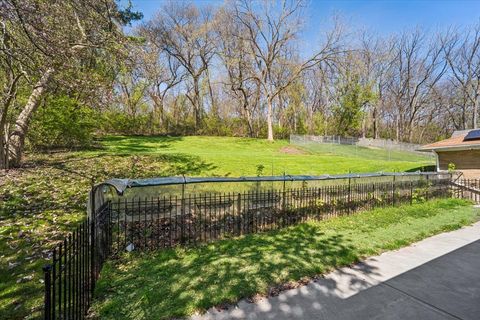 Tiny photo for 155 N Lincoln Avenue, Carpentersville, IL 60110 (MLS # 12624664)