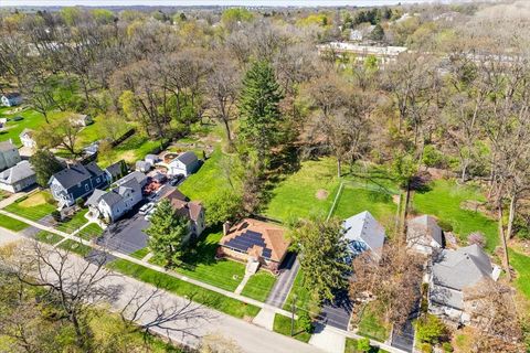 Tiny photo for 155 N Lincoln Avenue, Carpentersville, IL 60110 (MLS # 12624664)