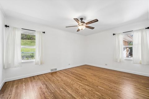 Tiny photo for 155 N Lincoln Avenue, Carpentersville, IL 60110 (MLS # 12624664)