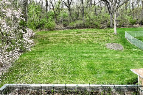 Tiny photo for 155 N Lincoln Avenue, Carpentersville, IL 60110 (MLS # 12624664)