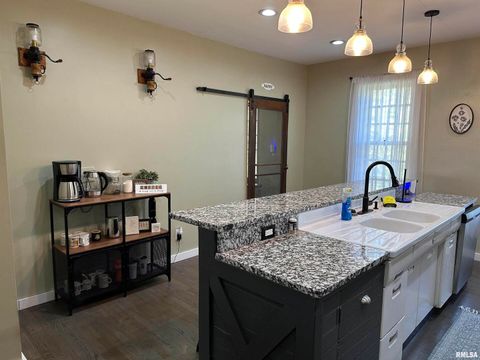 Tiny photo for 407 W WATER Street, Pinckneyville, IL 62274 (MLS # EB450644)