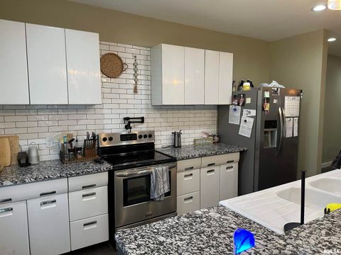 Tiny photo for 407 W WATER Street, Pinckneyville, IL 62274 (MLS # EB450644)