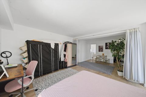 Tiny photo for 6030 N SHERIDAN Road #1001, Chicago, IL 60660 (MLS # 12618499)