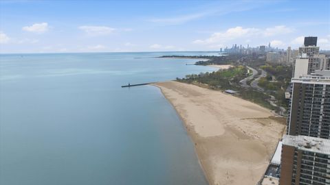 Tiny photo for 6030 N SHERIDAN Road #1001, Chicago, IL 60660 (MLS # 12618499)