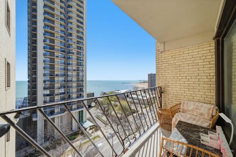 Tiny photo for 6030 N SHERIDAN Road #1001, Chicago, IL 60660 (MLS # 12618499)