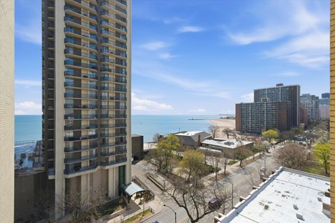 Tiny photo for 6030 N SHERIDAN Road #1001, Chicago, IL 60660 (MLS # 12618499)