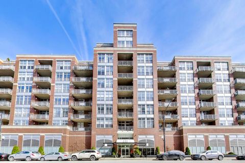 111 S MORGAN Street 703 Chicago IL 60607