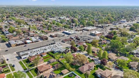 Tiny photo for 9520 MAJOR Avenue, Oak Lawn, IL 60453 (MLS # 12586444)