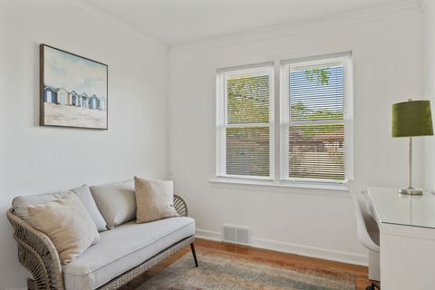 Tiny photo for 9520 MAJOR Avenue, Oak Lawn, IL 60453 (MLS # 12586444)