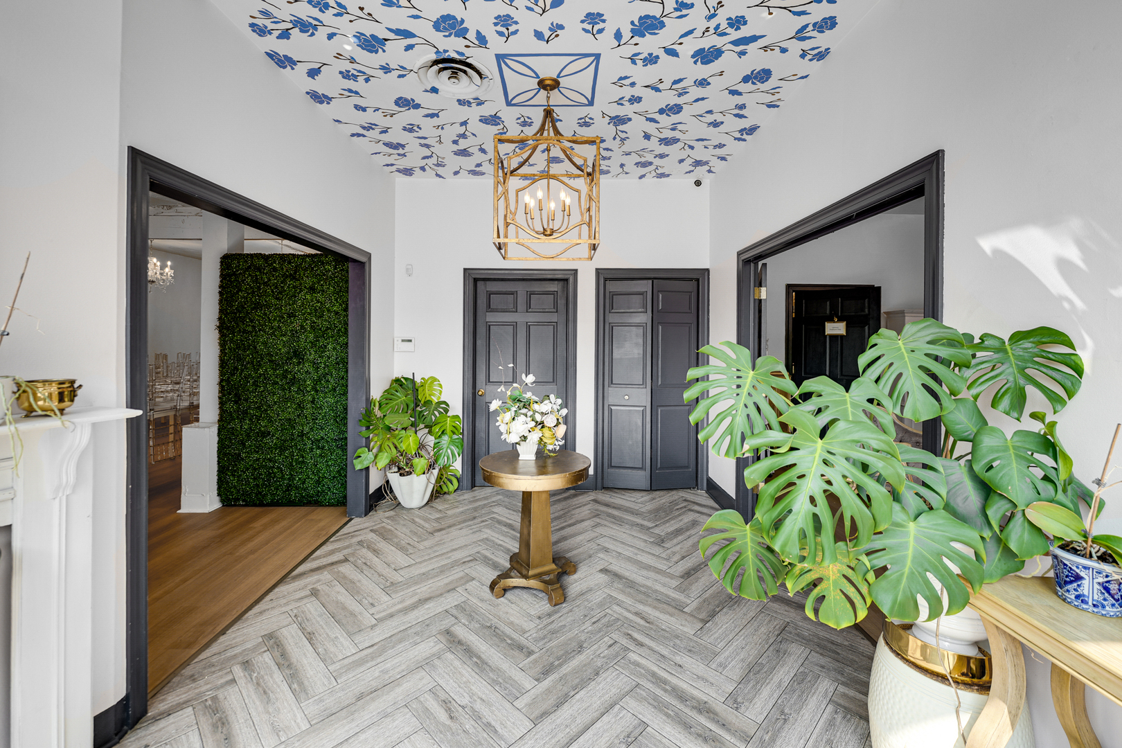 2018 S Ashland Avenue