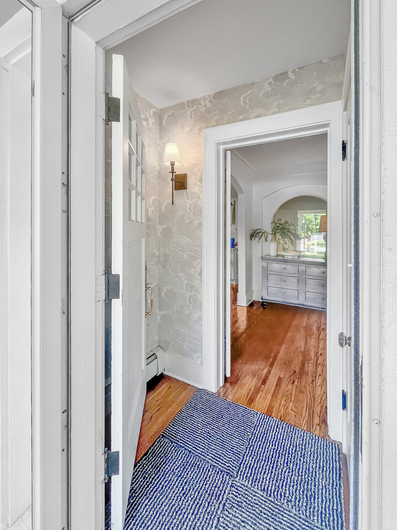 345 N Montclair Avenue