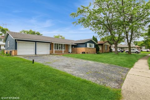 A home in Elk Grove Village