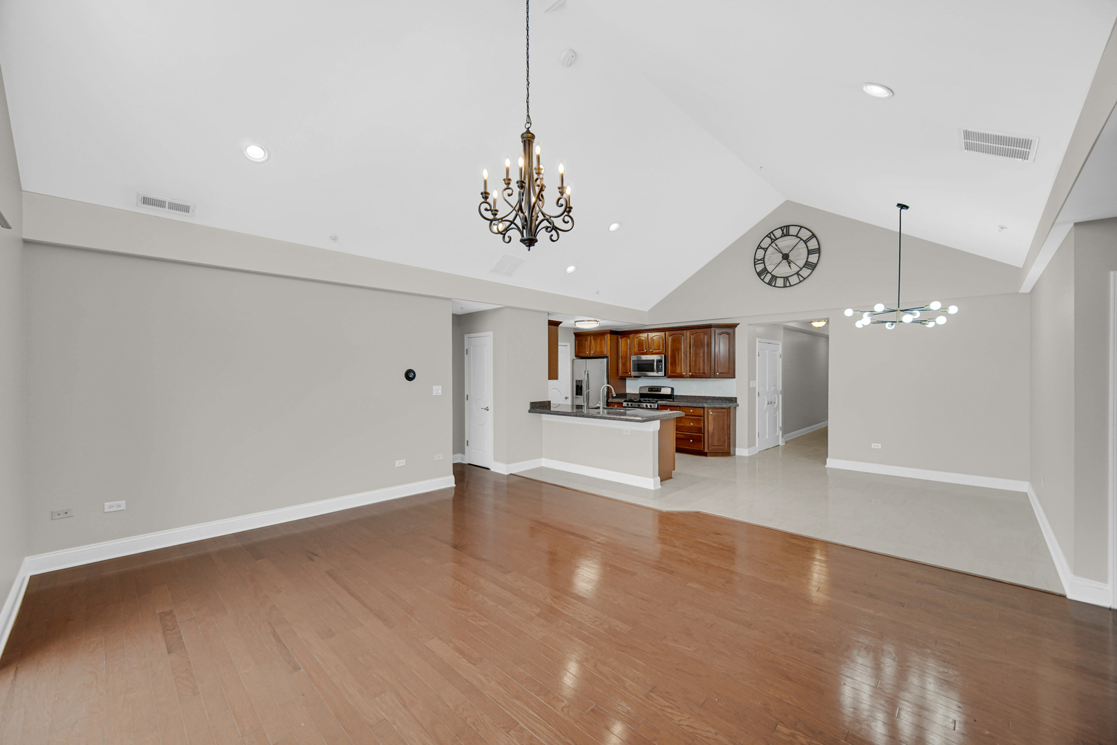 9400 S 79th Avenue 3F