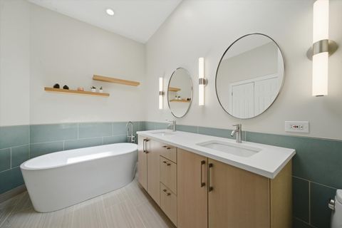 Tiny photo for 1656 W Augusta Boulevard #3W, Chicago, IL 60622 (MLS # 12633704)