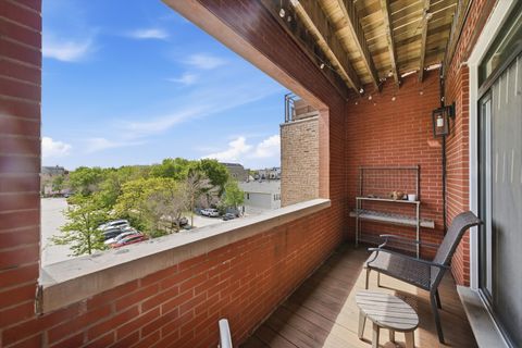 Tiny photo for 1656 W Augusta Boulevard #3W, Chicago, IL 60622 (MLS # 12633704)