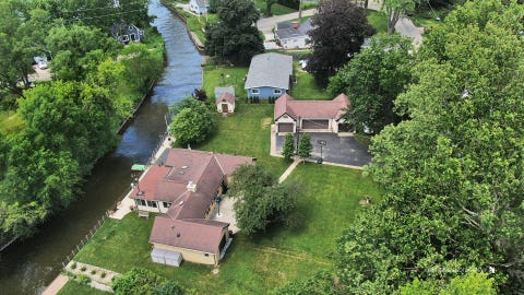 Tiny photo for 9425 Byrne Drive, Fox River Grove, IL 60021 (MLS # 12684294)