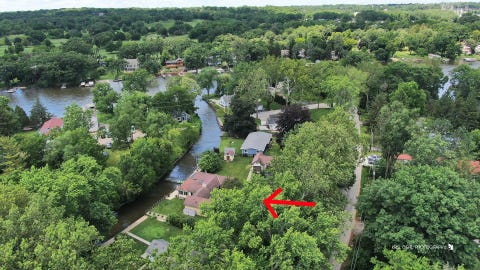 Tiny photo for 9425 Byrne Drive, Fox River Grove, IL 60021 (MLS # 12684294)