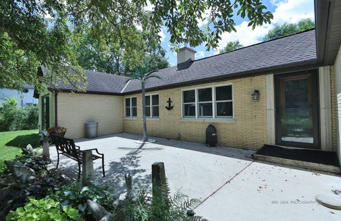 Tiny photo for 9425 Byrne Drive, Fox River Grove, IL 60021 (MLS # 12684294)