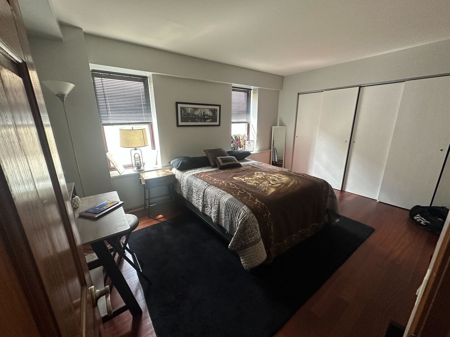 40 E 9th Street 402